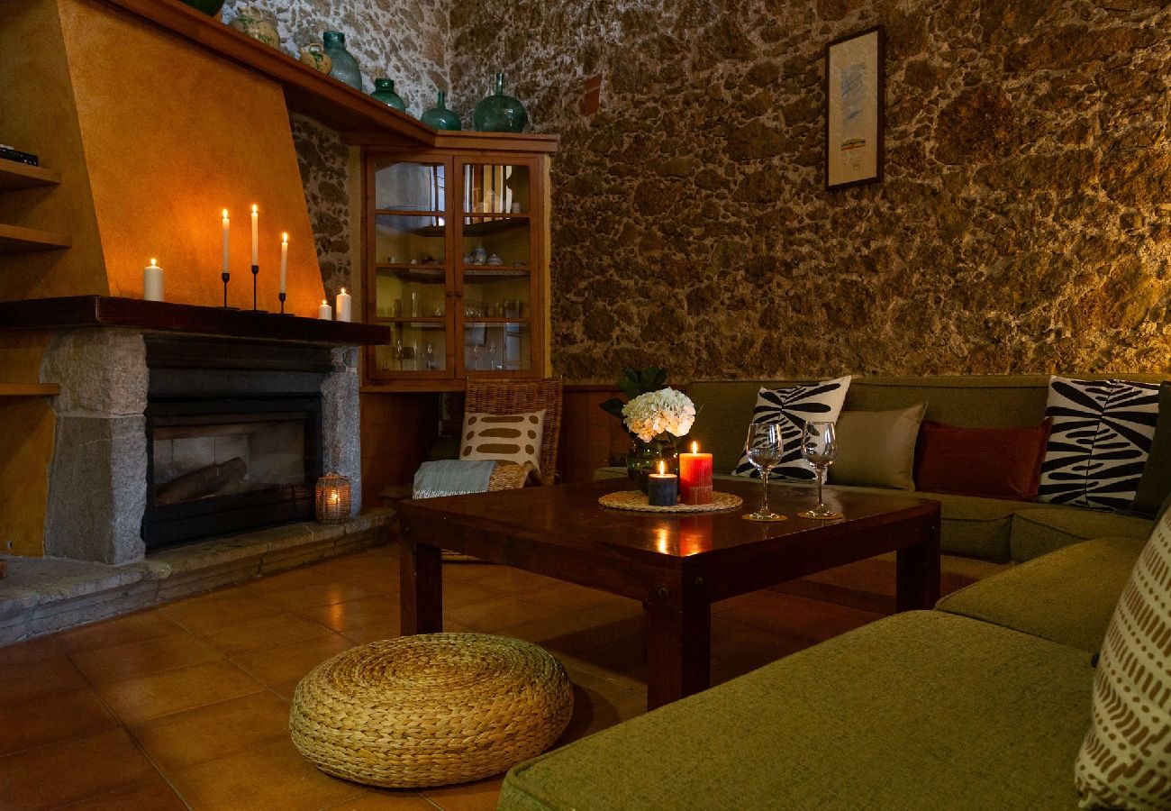 House in La Tallada d'Empordà - Rural House El Graner