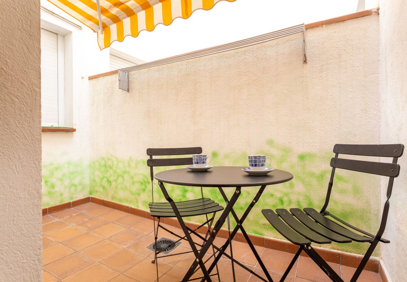 Apartment in L'Escala - Apartamento Perxel