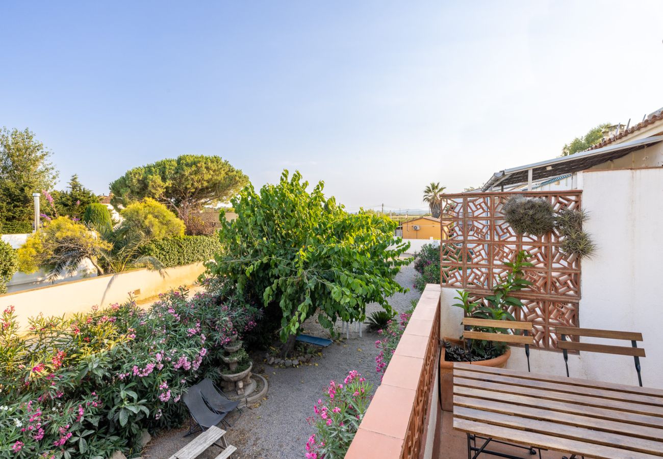 Apartment in L'Escala - Apartamento Las Dunas