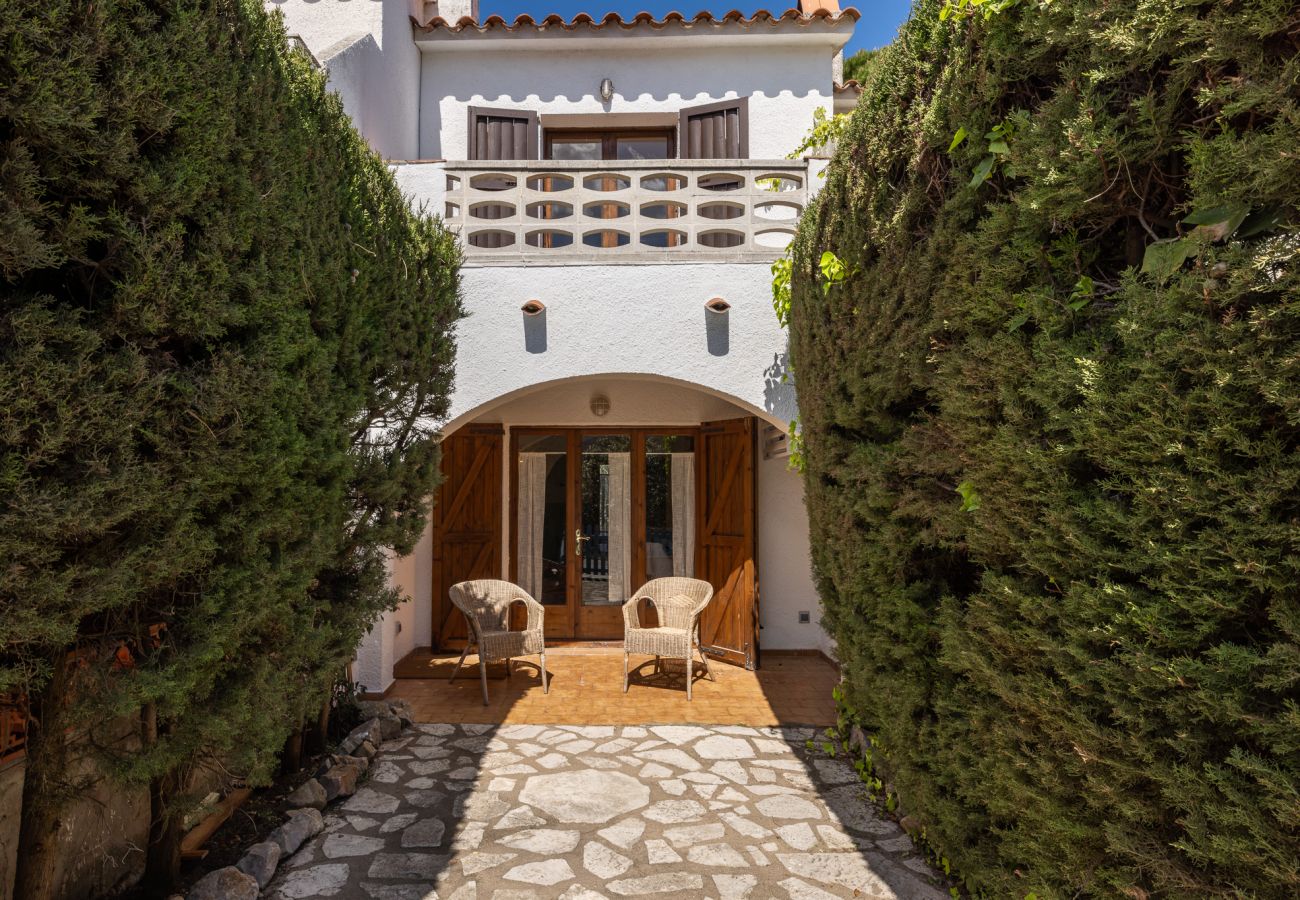 Casa en L'Escala - Casa Farigola