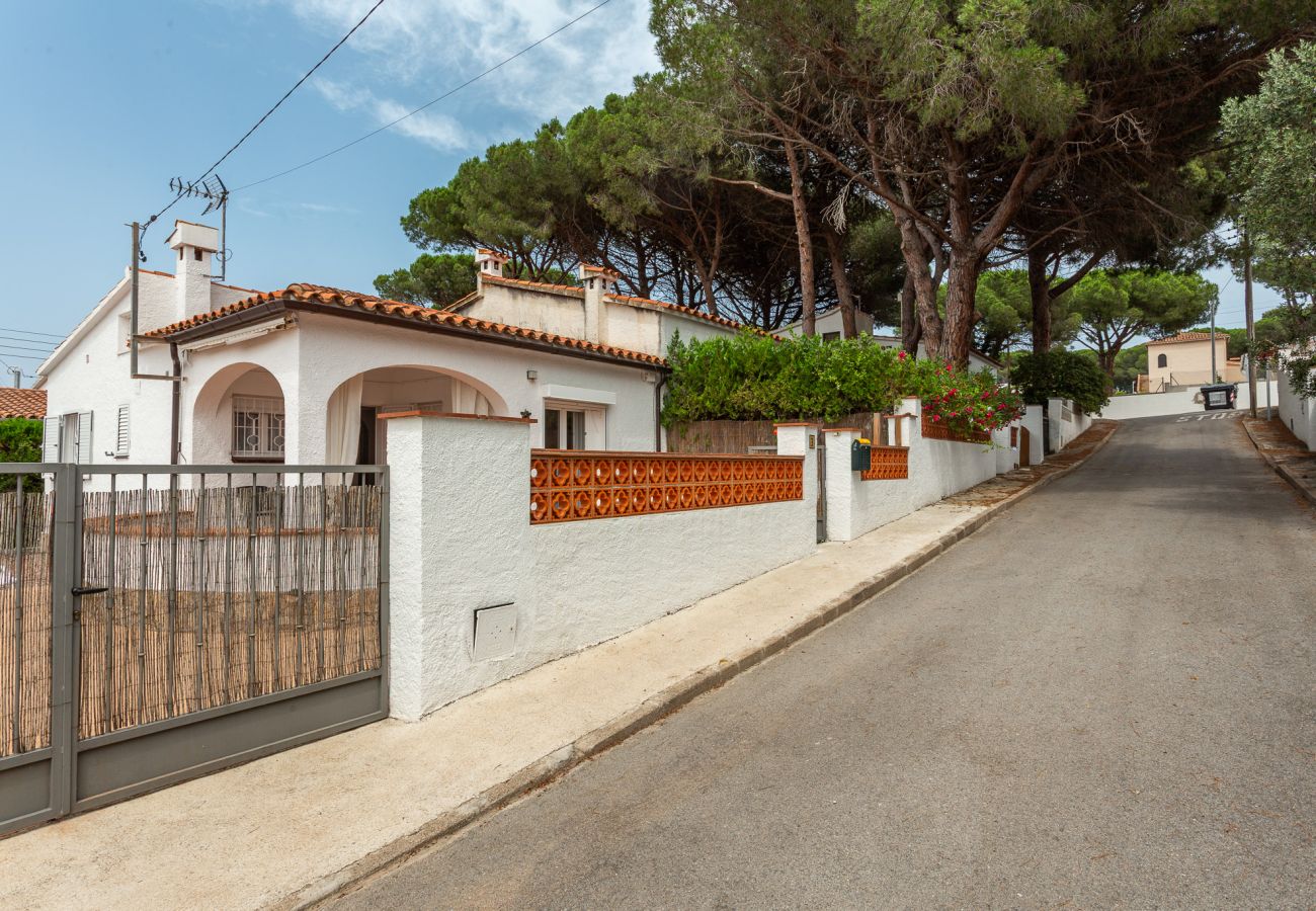 Casa en L´Escala - Casa Iris